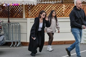 selena-gomez-1 photo #323 photo n 323