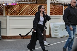 Selena Gomez N38