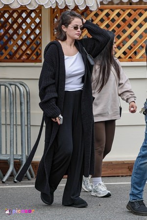 selena-gomez-1 photo #317 photo n 317