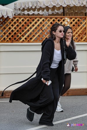 selena-gomez-1 photo #326 photo n 326