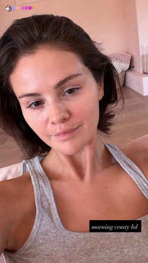 Selena Gomez N33
