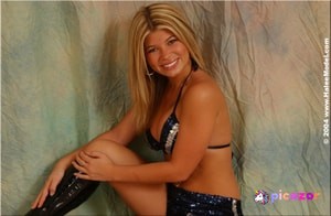 halee-model photo #416 photo n 416