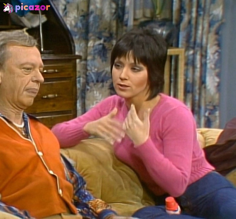 Joyce Dewitt N76
