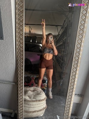 Paige Vanzant - Thumb