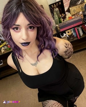 sfw-big-tits photo #4 photo n 4
