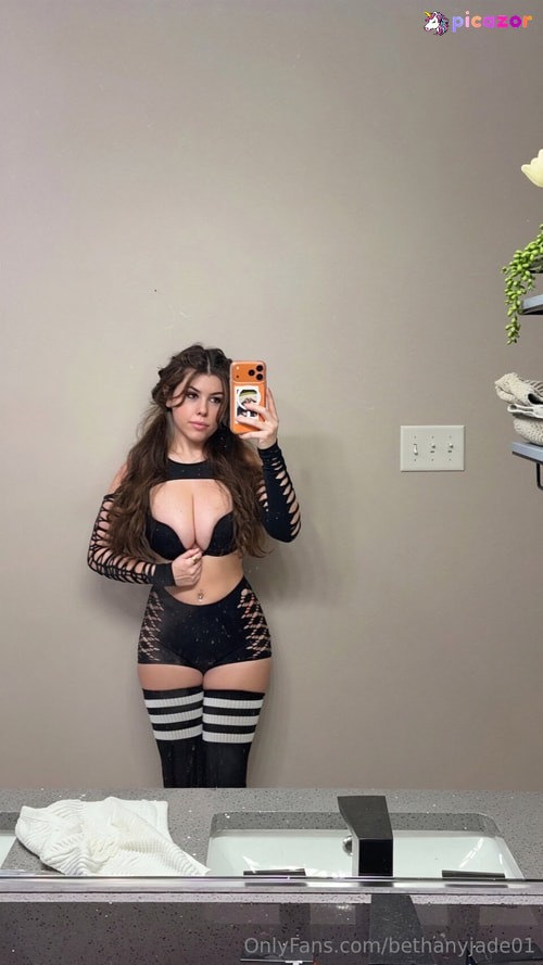 bethanylouwhoo - Image