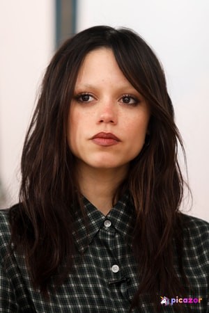 Jenna Ortega N7