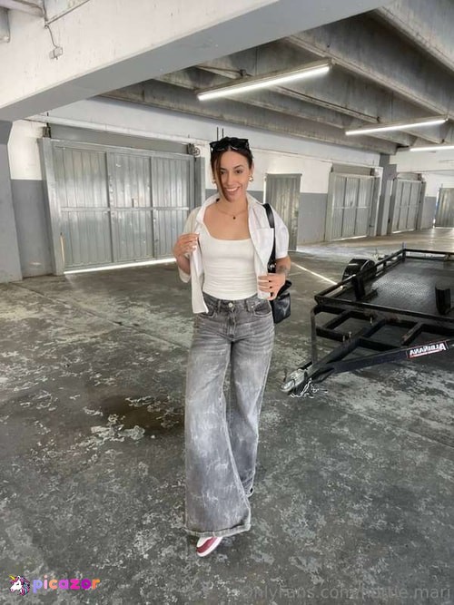 hottie mari - Image