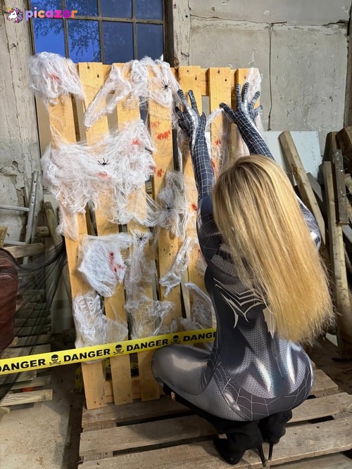 Zeynep Akcam - Image