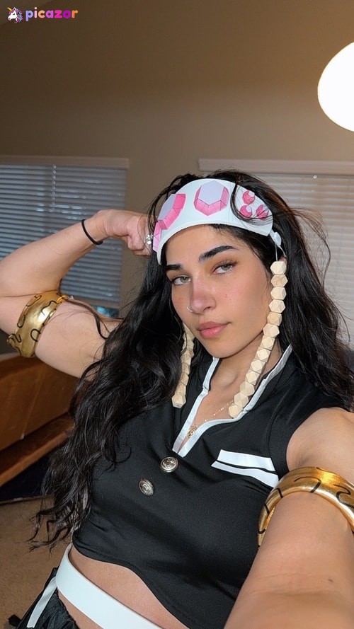 Naila Iqbal - Image