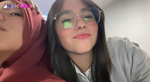 Andrea Yaraví  - Image
