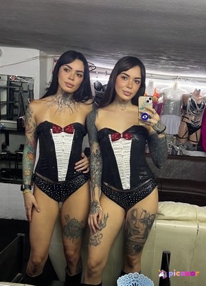 Twins N8