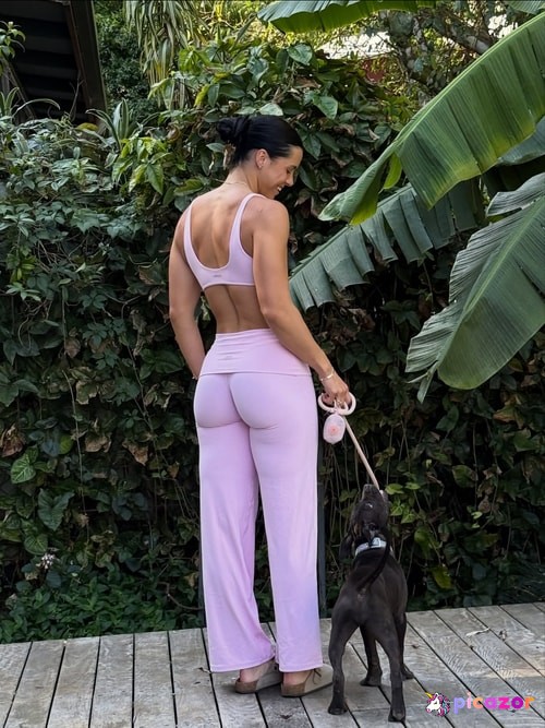 Desi Johnson - Image