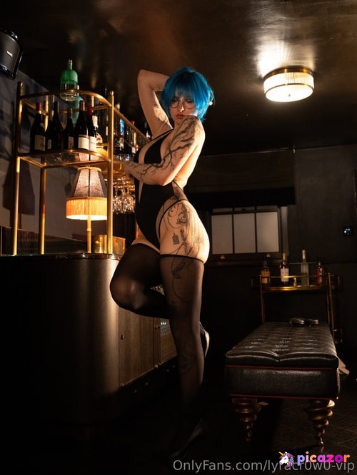 Lyra Crow - Image