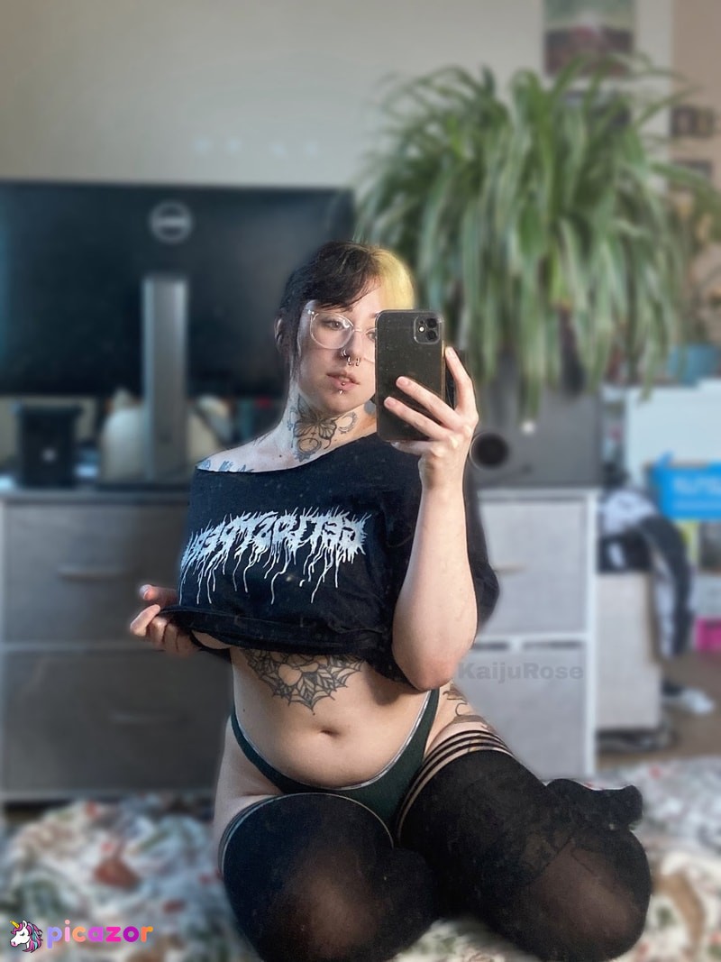 Kaiju_rose N28