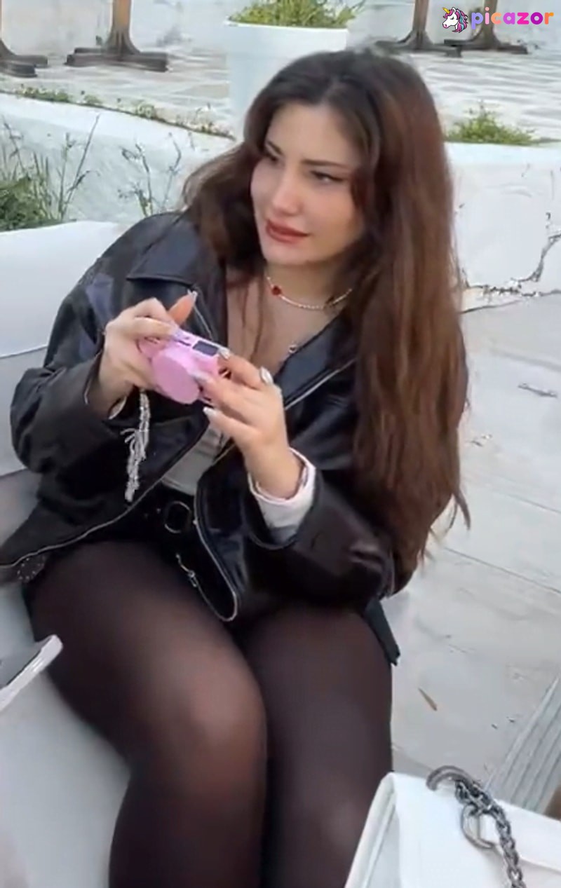 Özge Azunyan N48