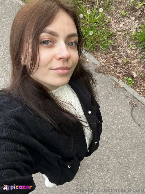 mila_bloom - Image