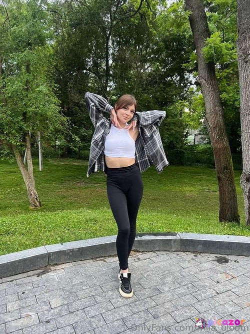 mila_bloom - Image