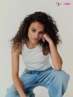 chloe-lea photo #1 photo n 1