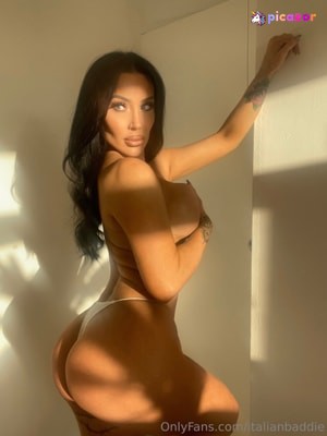 italianbaddie-liisa photo #3 photo n 3