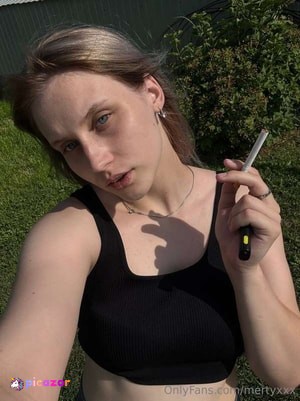 mertyxxx - Thumb