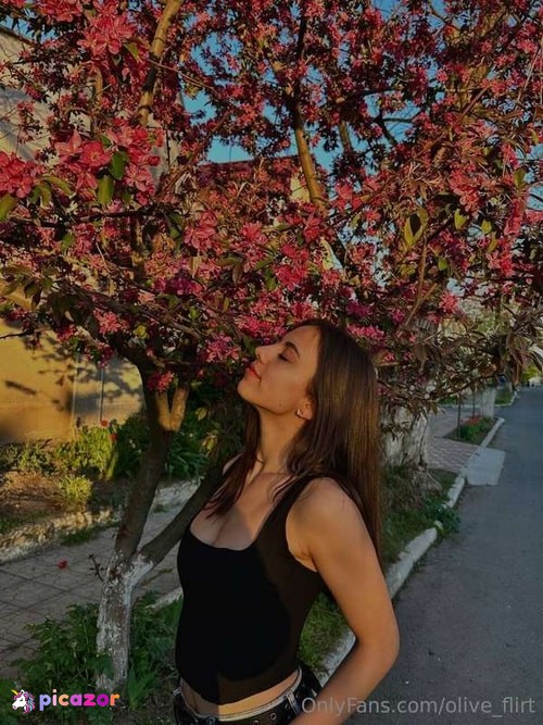 olive_flirt - Image