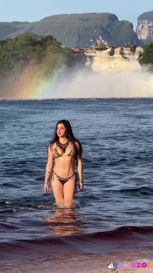 Valeria Carruyo - Thumb