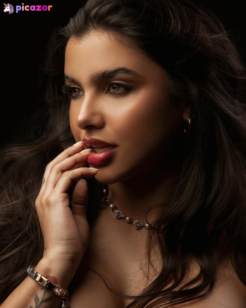 Valeria Carruyo N77