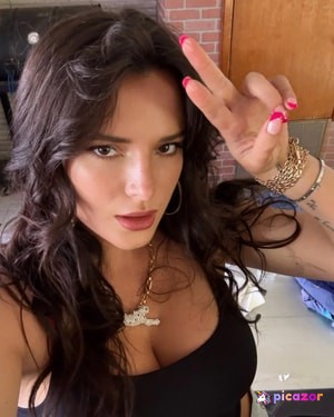 bella-thorne photo #529 photo n 529