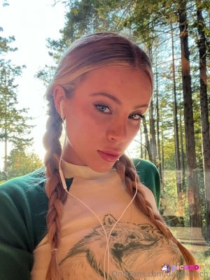 Daisy Keech N98