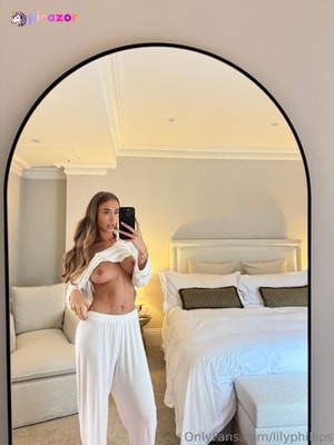 lilydaisyphillips - Thumb