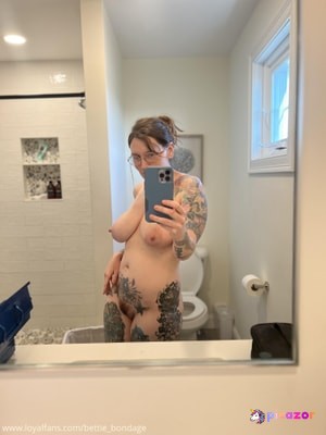Bettie Bondage N14