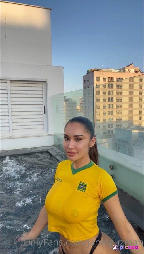 Janet Guzman - Image
