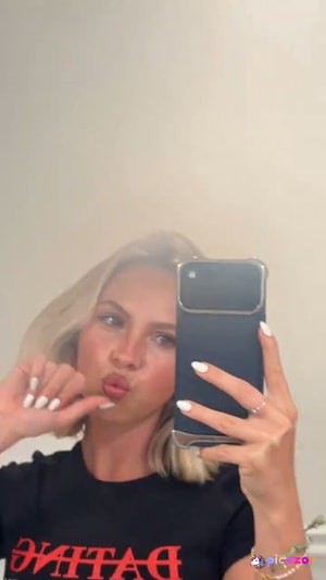 jordyn-jones photo #410 photo n 410