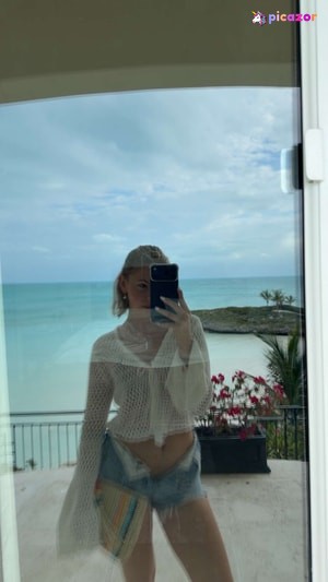 jordyn-jones photo #365 photo n 365