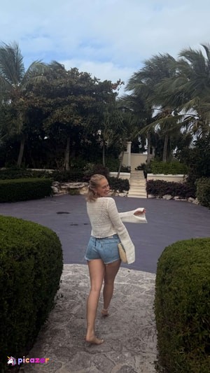 jordyn-jones photo #366 photo n 366
