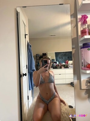 Makenna Dean N10