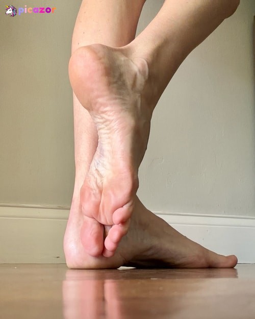 Barearchedbeauty - Image