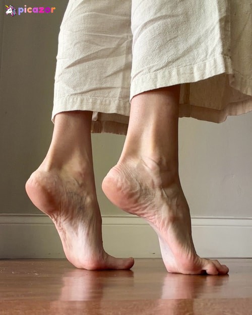 Barearchedbeauty - Image