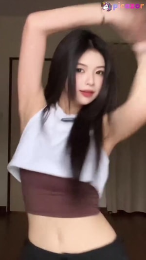 elyn-leong video #504 photo n 504