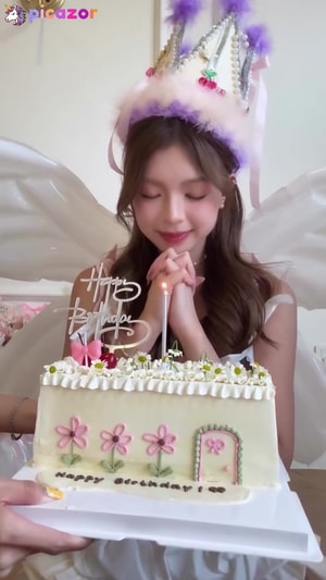 elyn-leong video #498 photo n 498