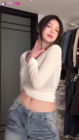 elyn-leong video #582 photo n 582