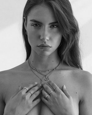 Rebecca Bagnol N77