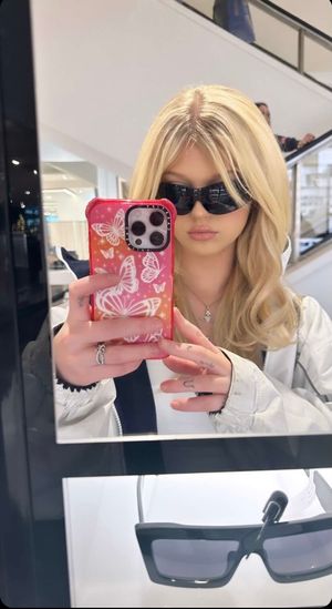 Loren Gray N32