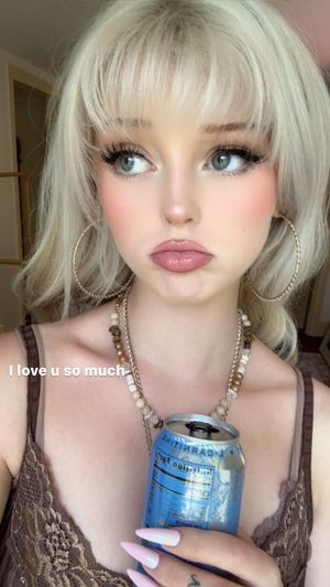 Loren Gray N104