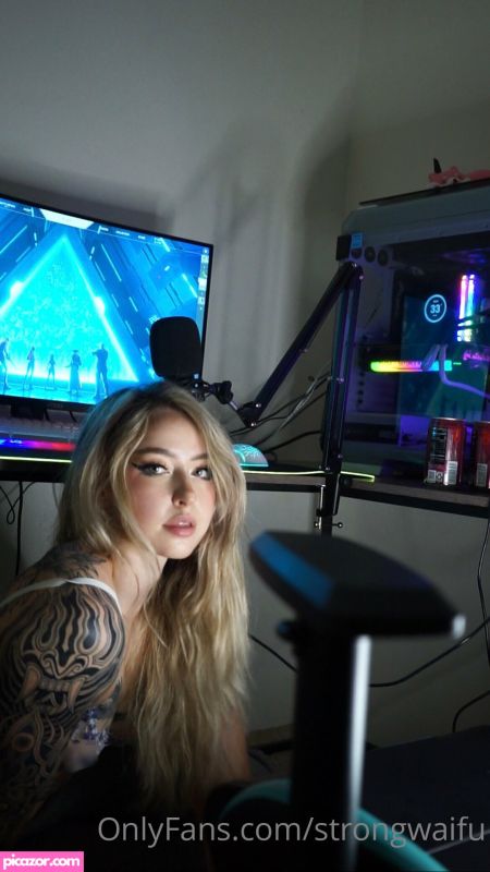 strongwaifu N18