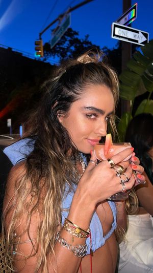 Sommer Ray N188