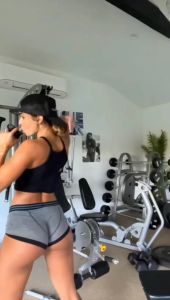 Sommer Ray N180