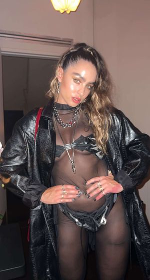 Sommer Ray N69