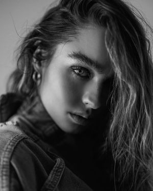 Sommer Ray N33